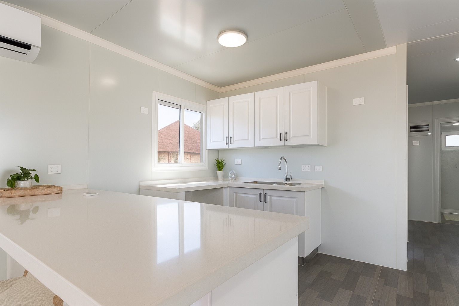 276C04D8-48B1-4DE1-A633-EA8A20DD80B5